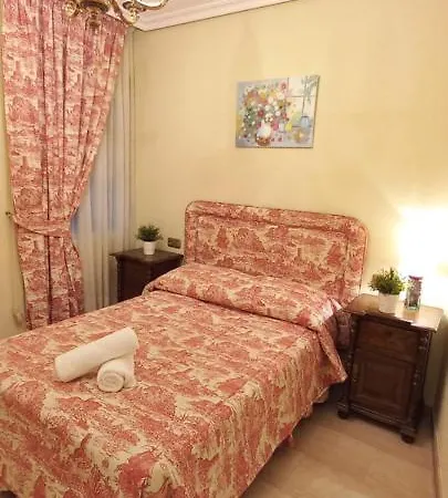 Hola! Centro Apartment *